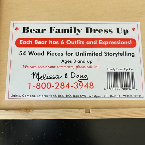 Vintage Melissa & Doug Family Dress Up. - Picture 5 of 6